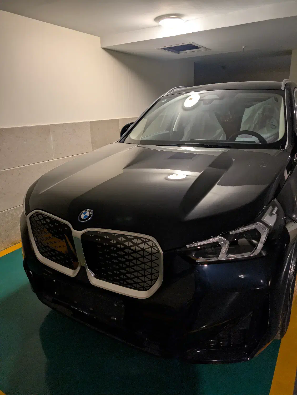 ماشین bmw ix1|خودرو سواری و وانت|تهران, امام زاده قاسم (نیاوران)|دیوار