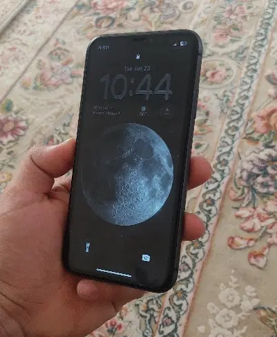 iphone 11|موبایل|کنگاور, |دیوار