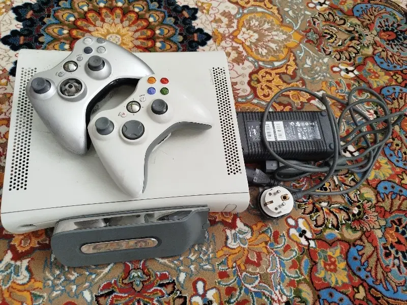 Xbox 360|کنسول، بازی ویدئویی و آنلاین|یاسوج, |دیوار
