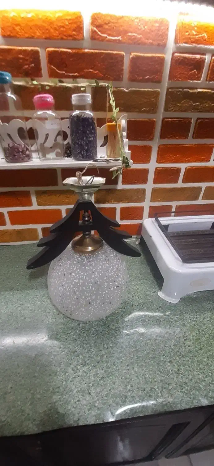 لوستر|لوستر و چراغ آویز|تهران, فلسطین (میدان انقلاب)|دیوار