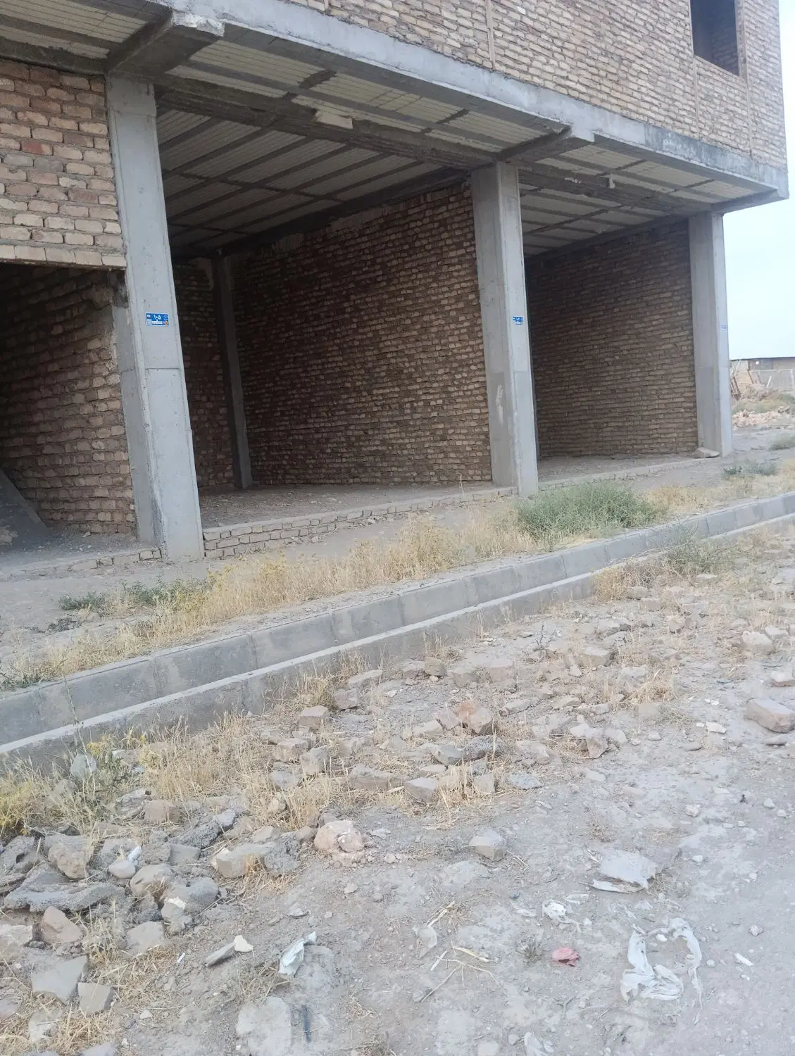 مغازه|فروش مغازه و غرفه|فامنین, |دیوار