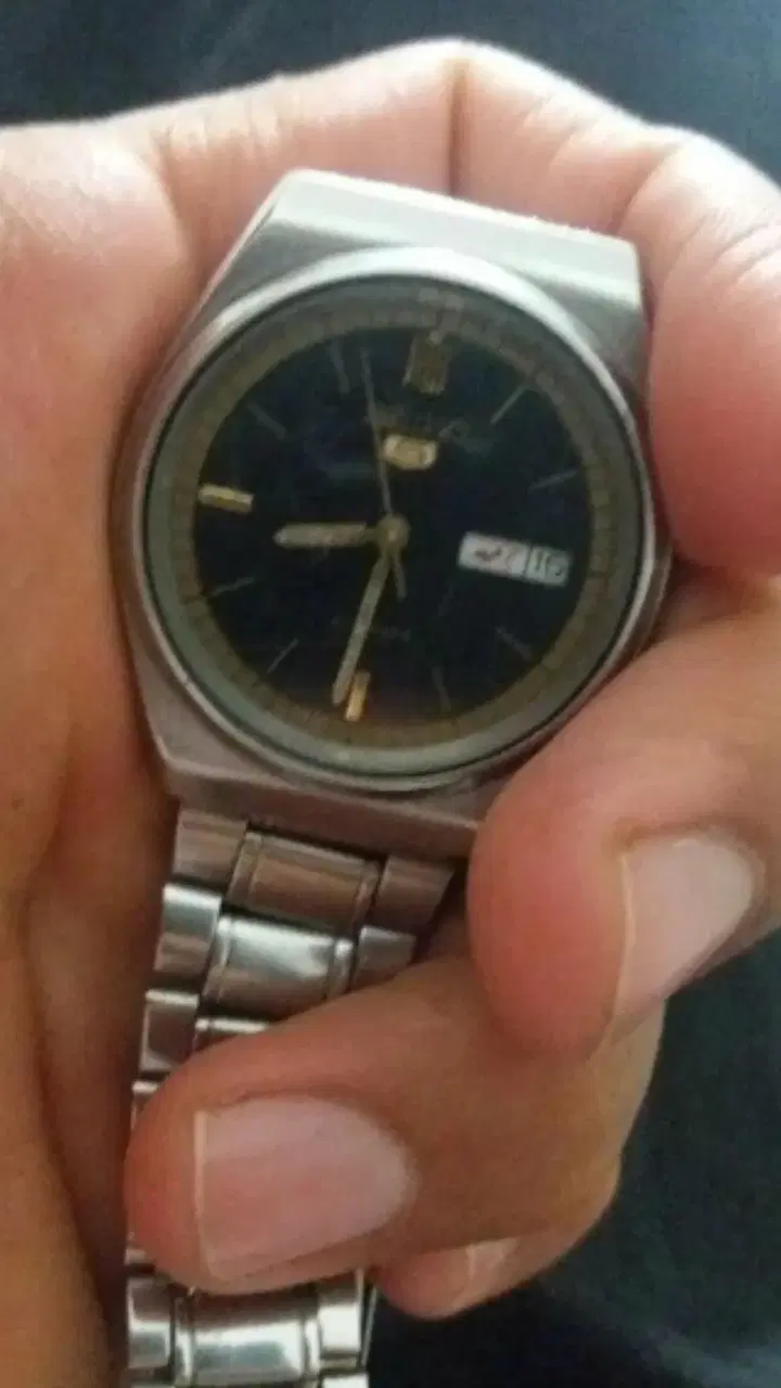 seiko5|کلکسیون اشیاء عتیقه|بروجرد, |دیوار