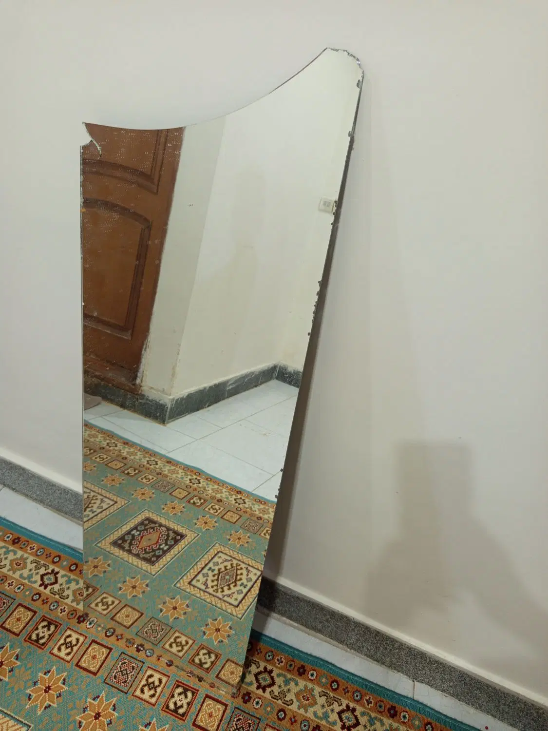 آینه|آینه|نیشابور, فردوسی جنوبی|دیوار