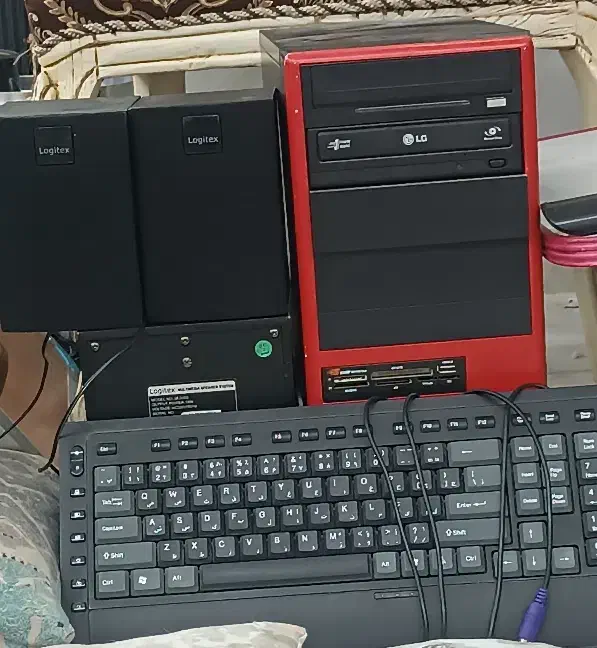 کامپیوتر|رایانه رومیزی|فلاورجان, |دیوار