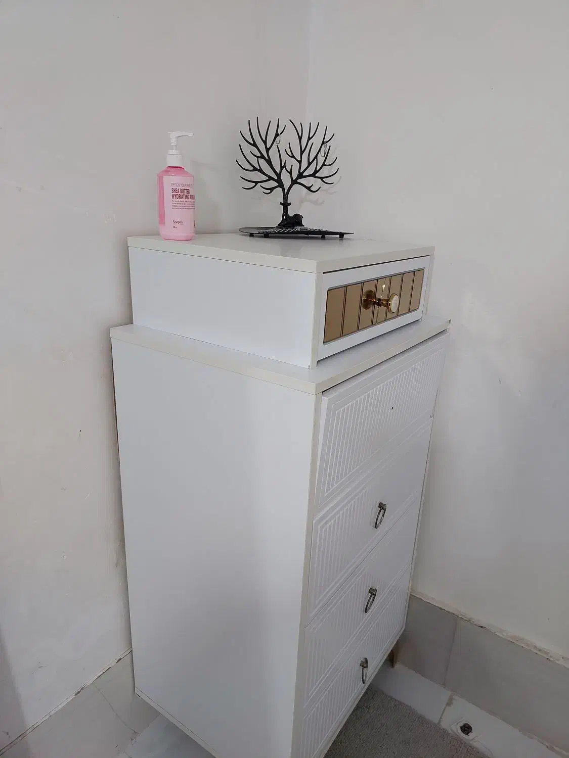 دراور|جاکفشی، کمد، دراور|قم, هفت تیر|دیوار