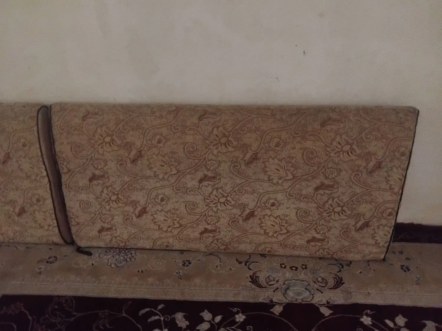 پشتی|پشتی|دره شهر, |دیوار