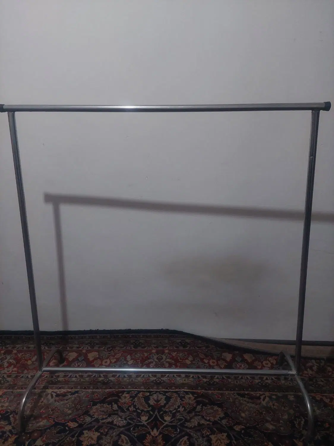 رگال نو|بندرخت و رخت‌آویز|کرمان, |دیوار