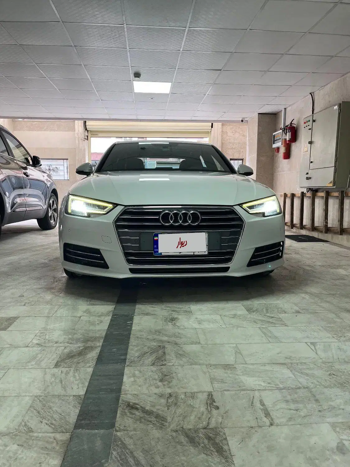 Audi A4|خودرو سواری و وانت|رشت, منظریه|دیوار