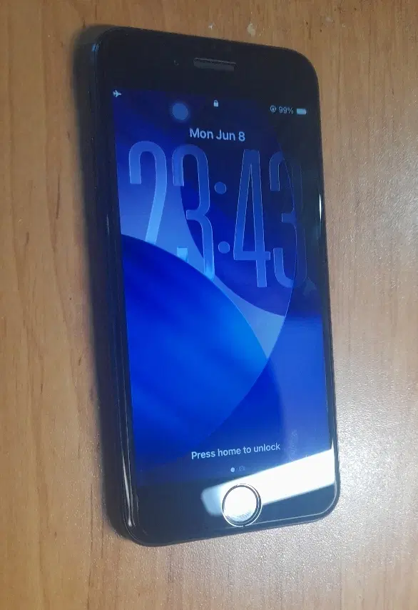 iphone se2020|موبایل|تهران, امام حسین|دیوار
