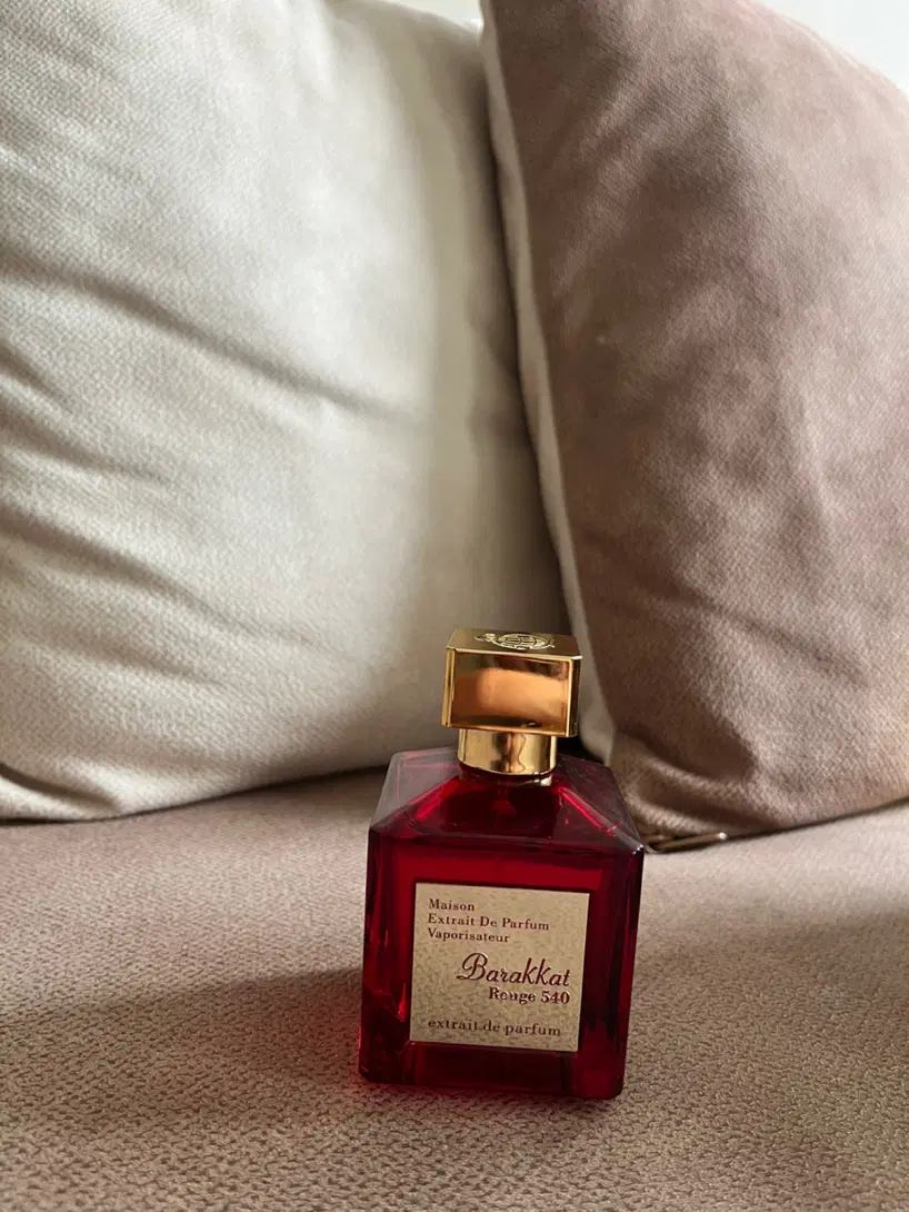 عطر|آرایشی، بهداشتی، درمانی|شیراز, لاله|دیوار