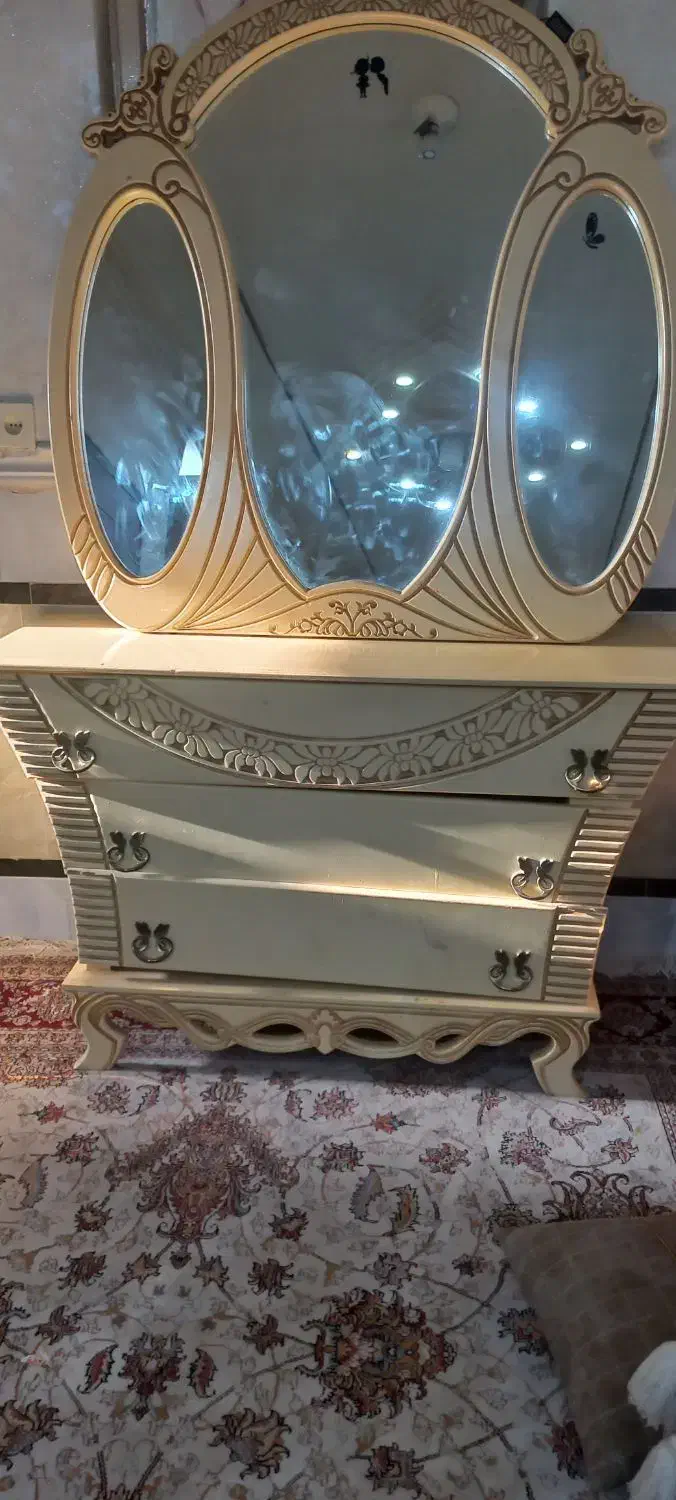 میز ارایش|بوفه، ویترین، کنسول|زابل, |دیوار