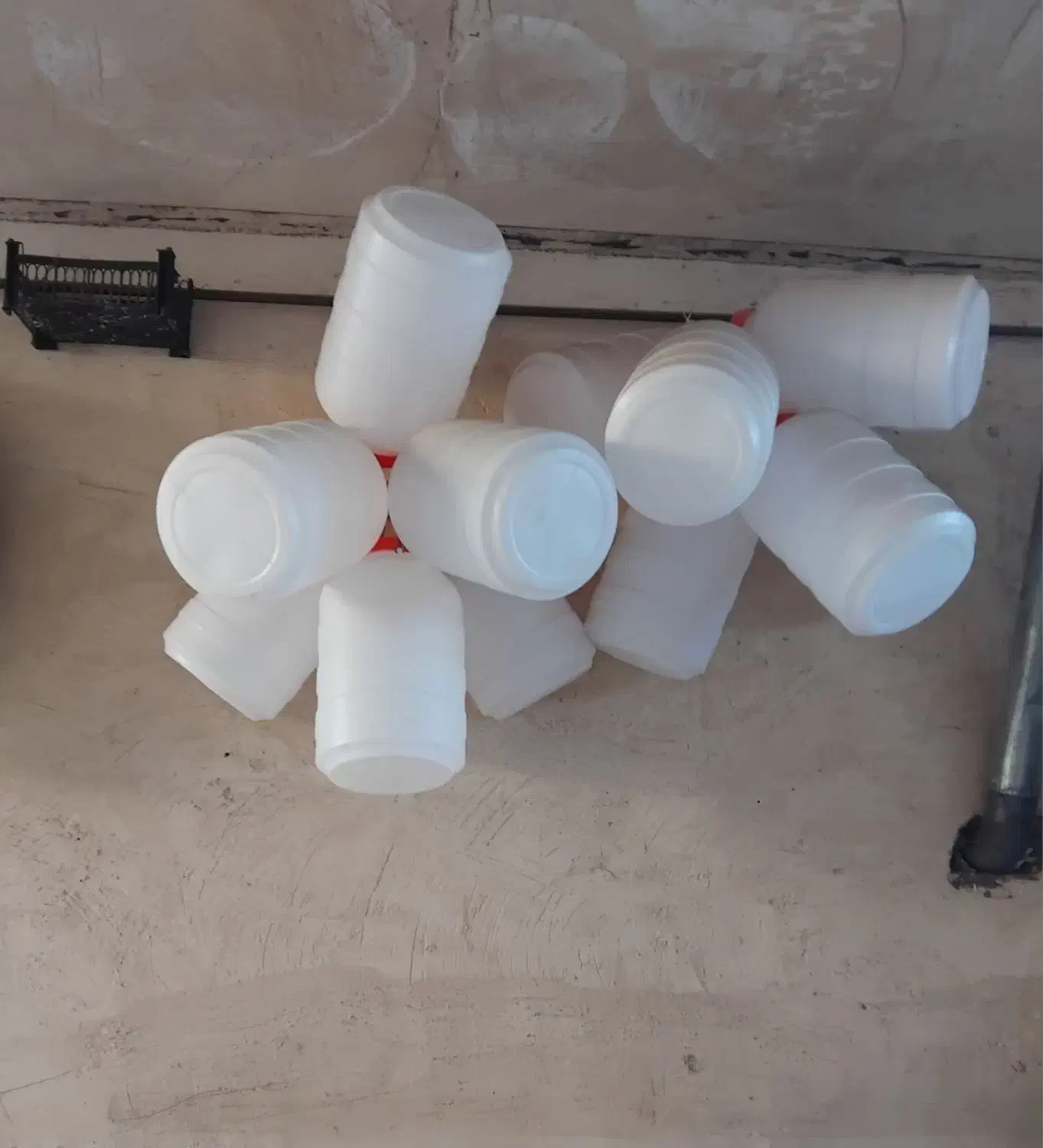 دبه|ظروف نگهدارنده، پلاستیکی، یک‌بارمصرف|مراغه, |دیوار