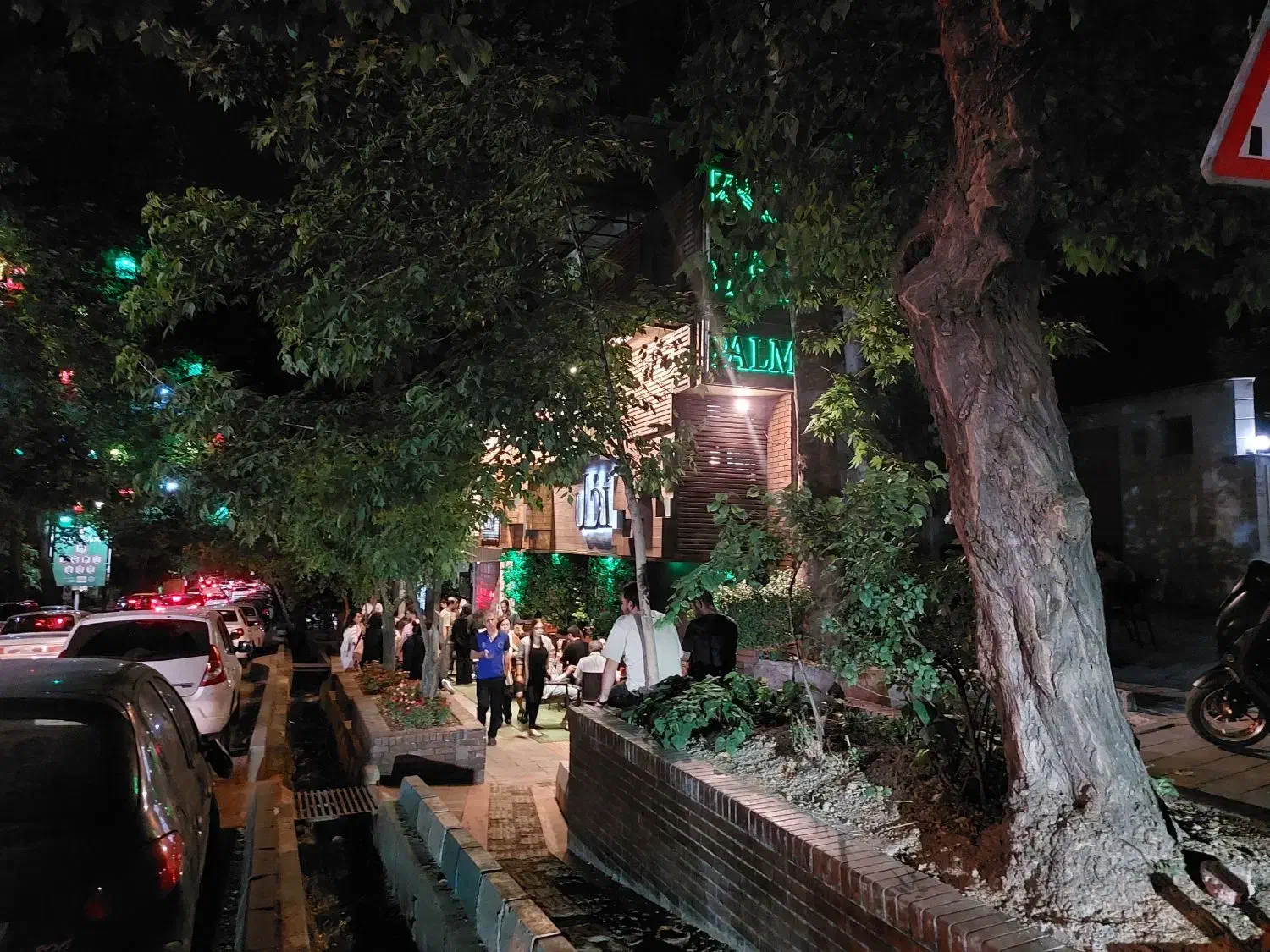 پیک‌|استخدام خدمات فروشگاه و رستوران|تهران,  امام زاده قاسم (نیاوران)|دیوار