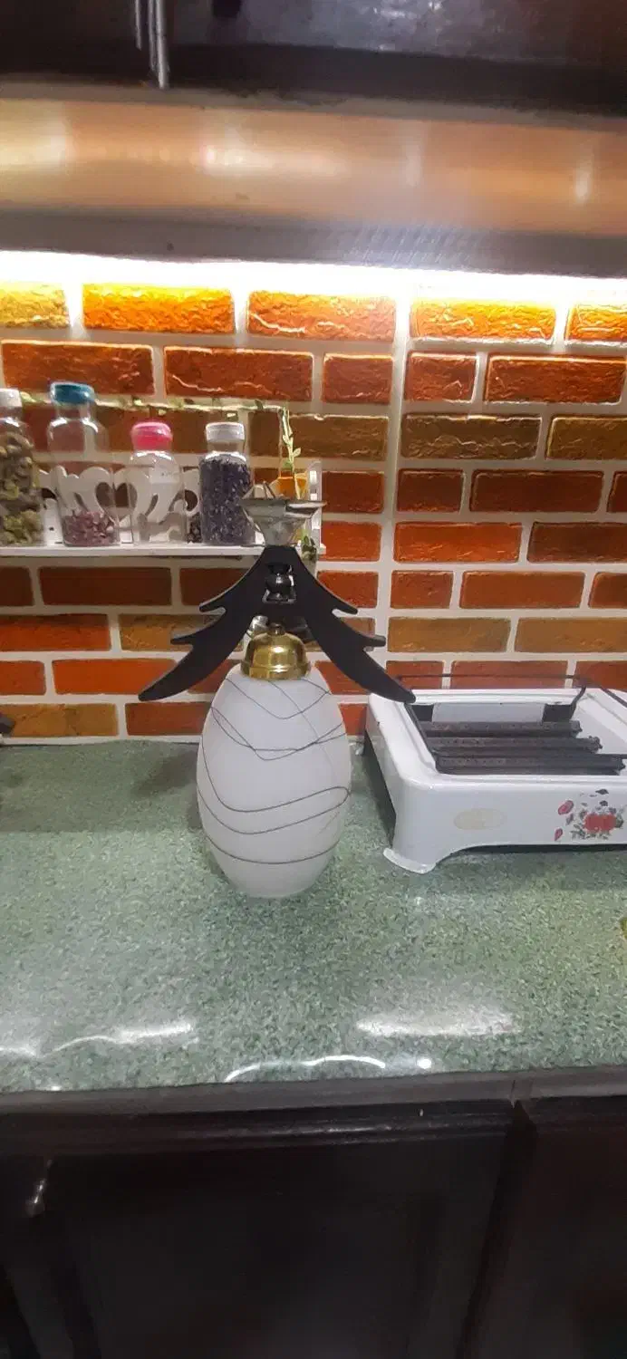 لوستر|لوستر و چراغ آویز|تهران, فلسطین (میدان انقلاب)|دیوار