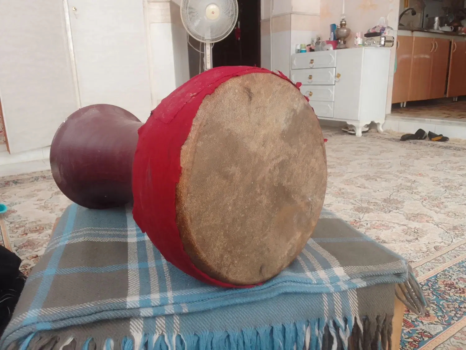 تمپو|درام و پرکاشن|قم, انسجام|دیوار