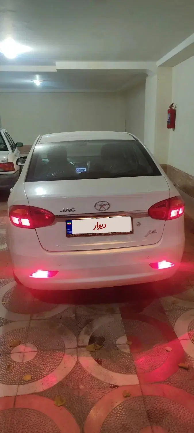 جک j4|خودرو سواری و وانت|سنندج, |دیوار