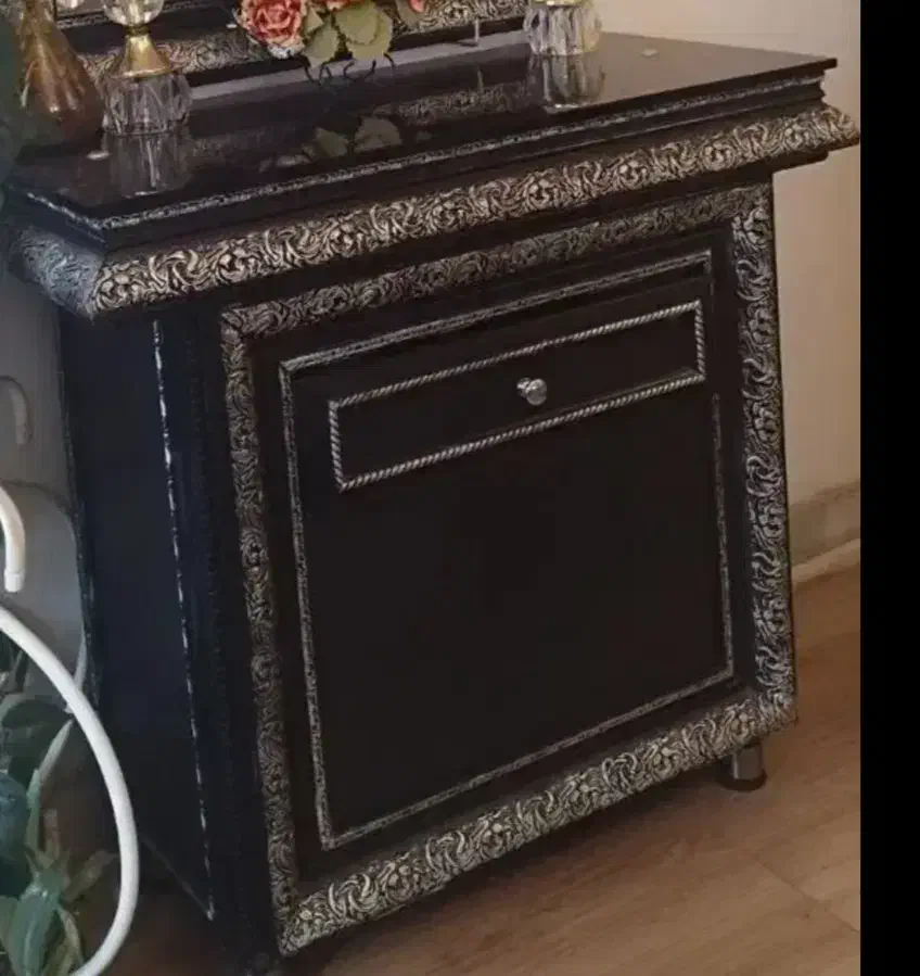 میز|بوفه، ویترین، کنسول|نیشابور, شریعتی|دیوار