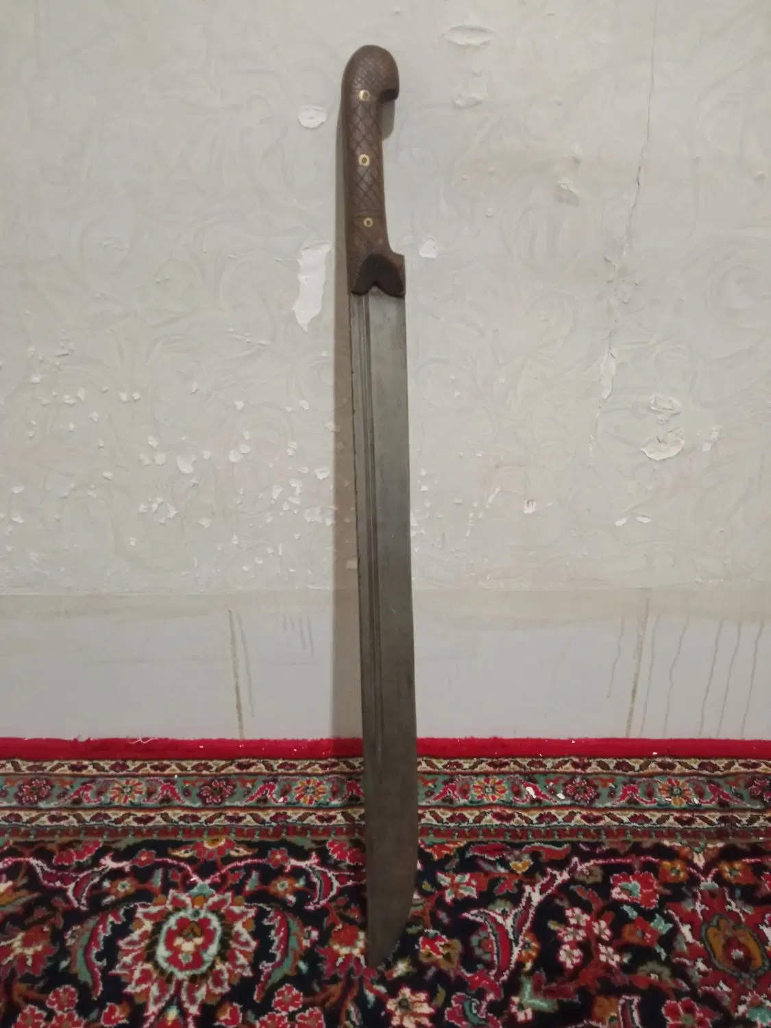 چاقو|کلکسیون و سرگرمی|قم, قلعه کامکار|دیوار