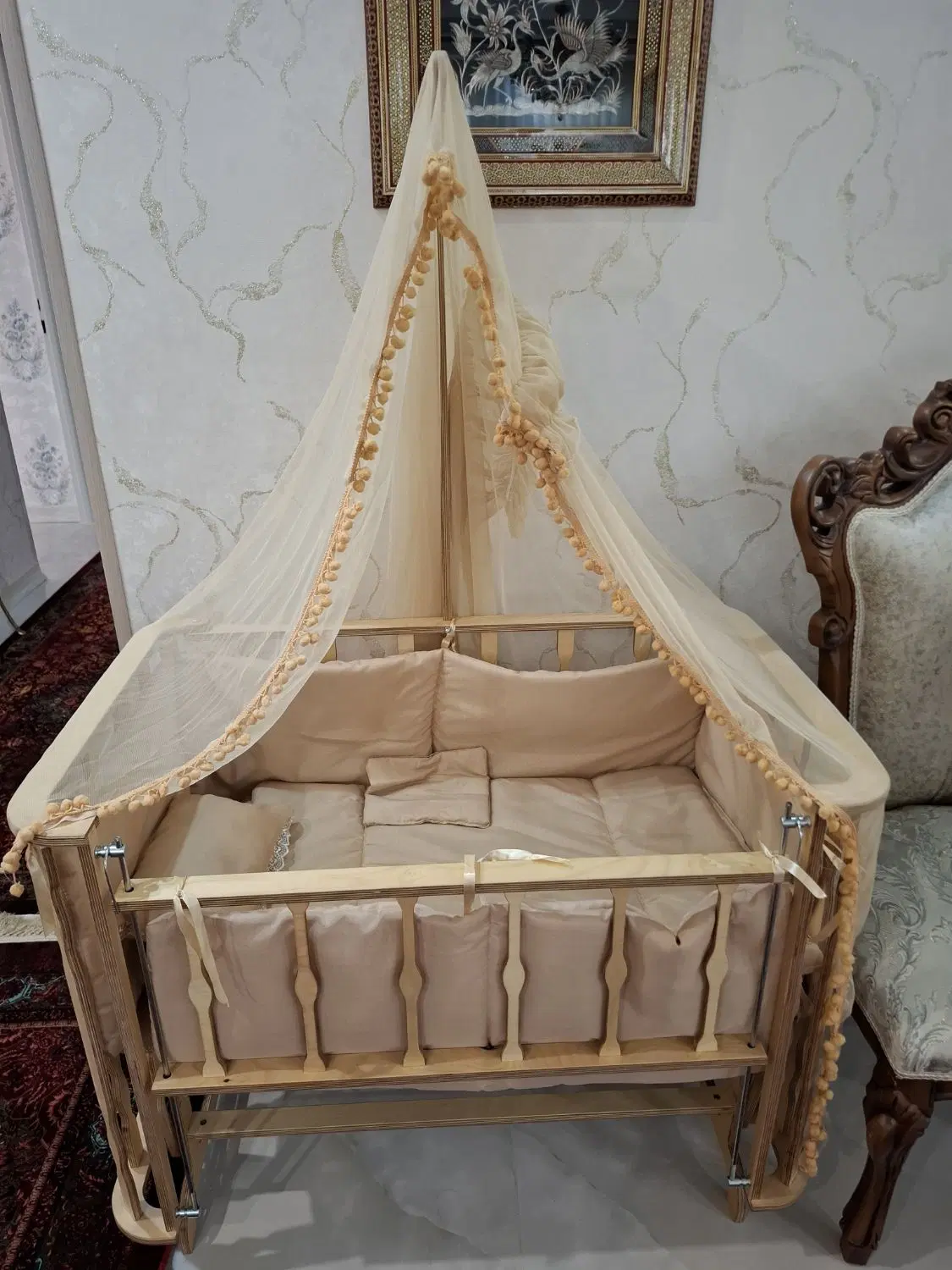 گهواره|تخت و صندلی بچه|اراک, |دیوار