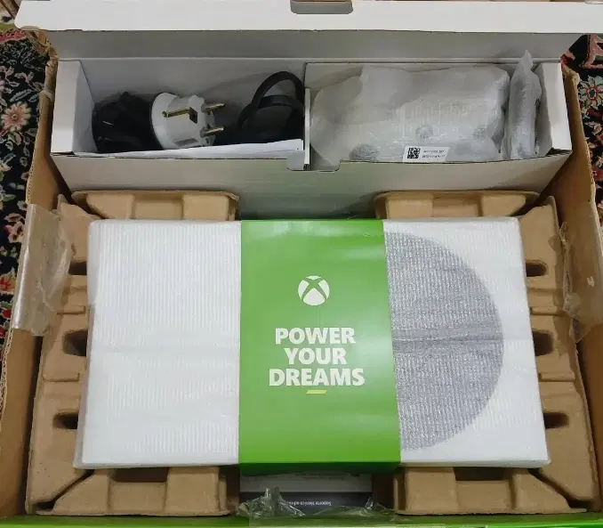 Xbox series s 512|کنسول، بازی ویدئویی و آنلاین|یزد, |دیوار