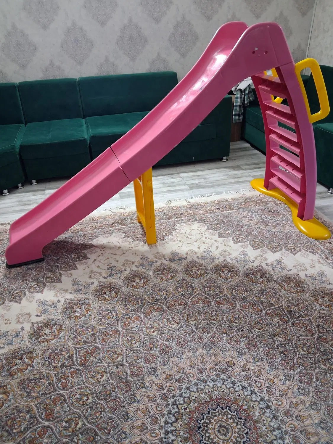 سرسره|اسباب‌‌بازی|شیراز, درکی|دیوار