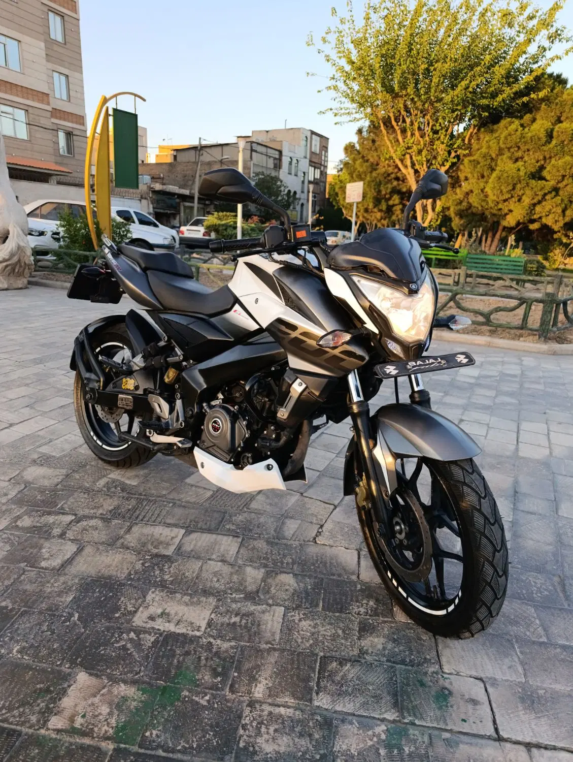 ns200|موتورسیکلت|تهران, سیروس|دیوار