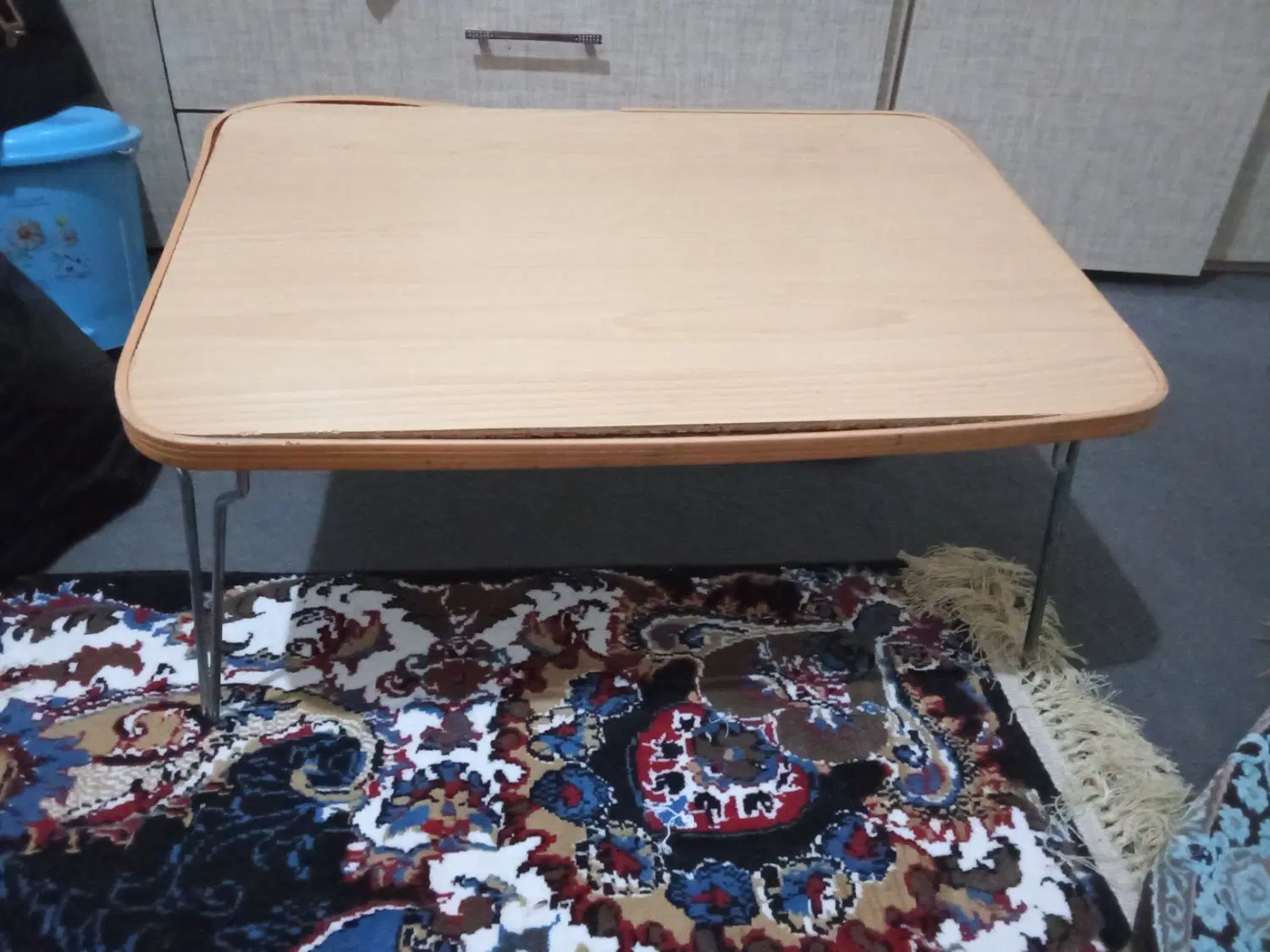 میز|آرایشگاه و سالن‌های زیبایی|تربت جام, شهرک معلم|دیوار