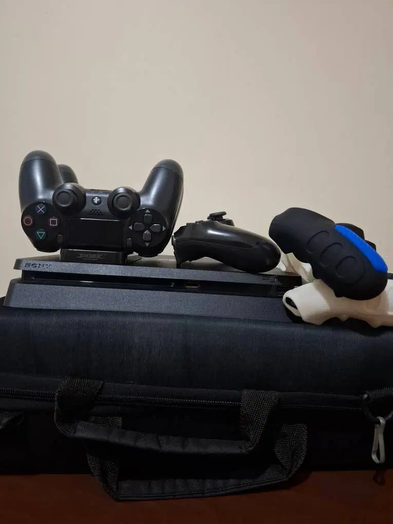 Sony ps4 slim|کنسول، بازی ویدئویی و آنلاین|تهران, شهرآرا|دیوار