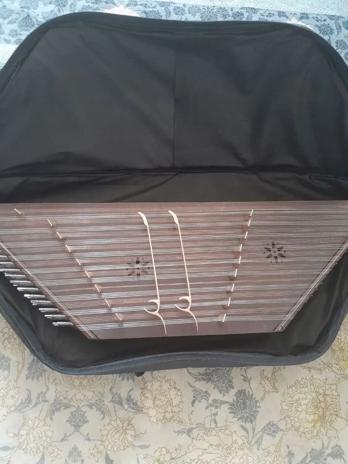 سنتور نو|سازهای سنتی|کرمانشاه, |دیوار