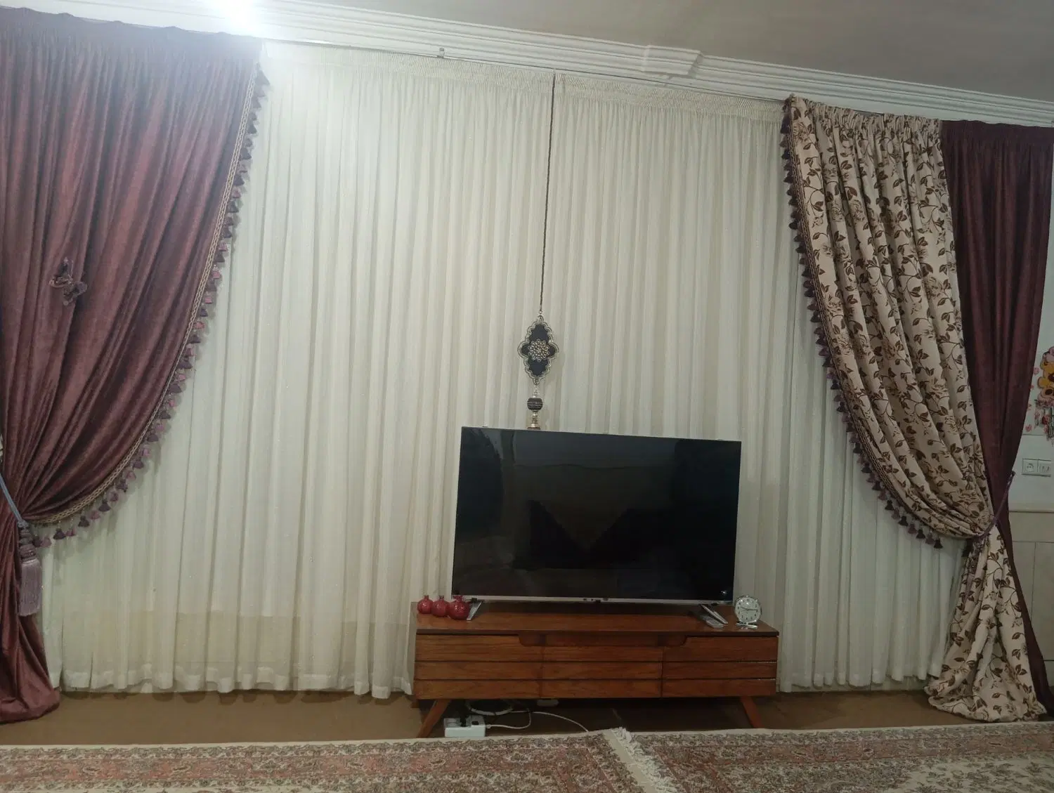 پرده|پرده، رانر، رومیزی|نیشابور, هفده شهریور|دیوار