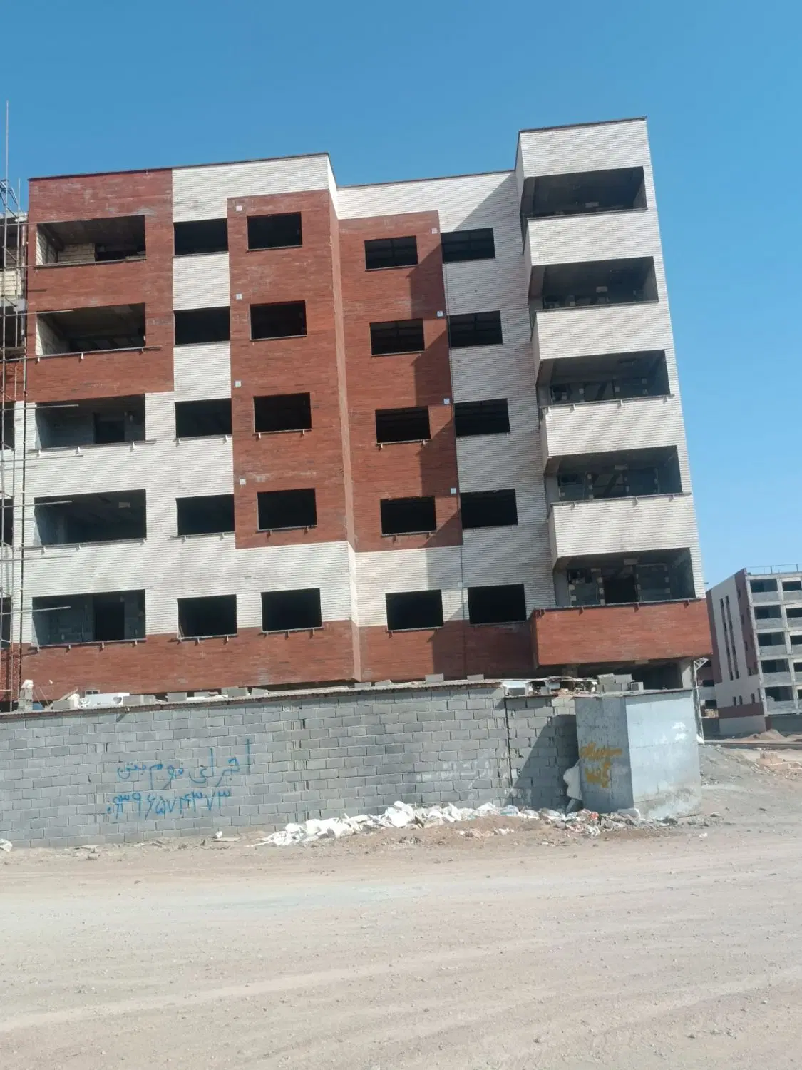 جهاد/تفتان شهر/شرکت معتبر/رتبه بالا|فروش آپارتمان|زاهدان, |دیوار