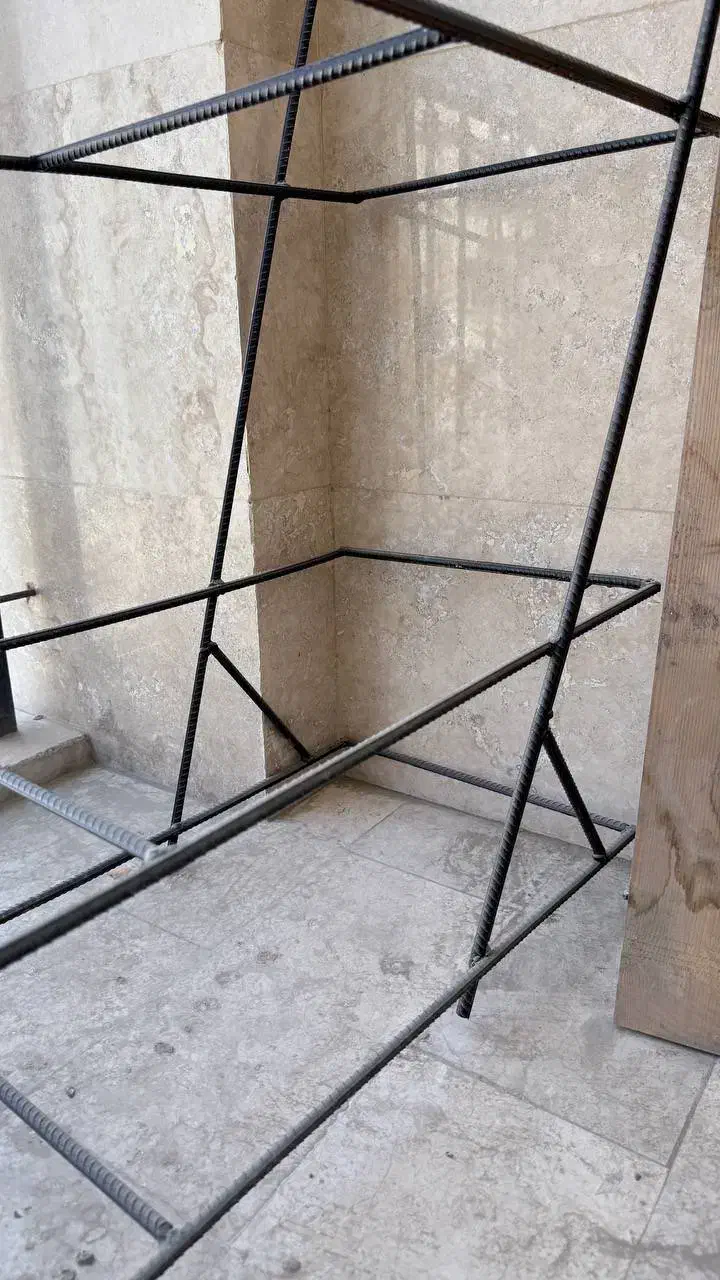 استند|گل و گیاه طبیعی|مشهد, راهنمایی|دیوار