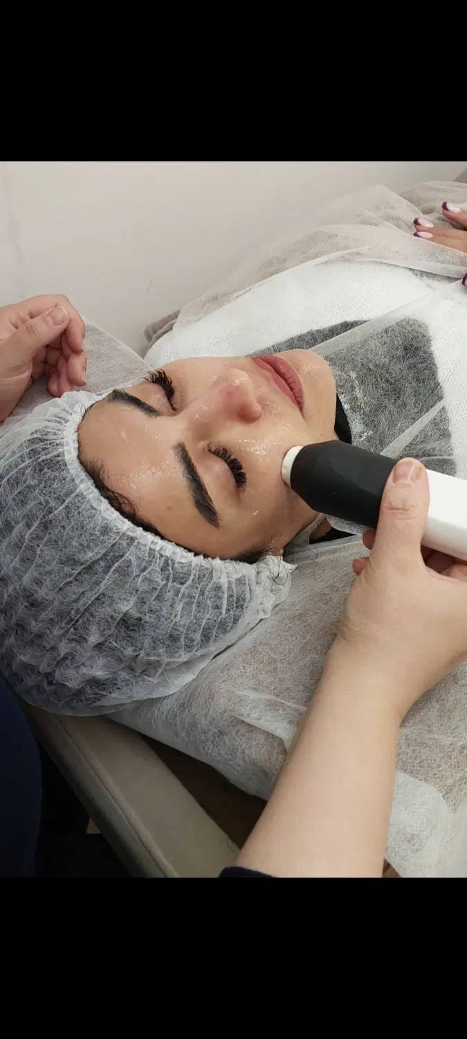 پاکسازی پوست و فیشیال تخصصی|خدمات زیبایی و سلامت|اصفهان, هزارجریب|دیوار