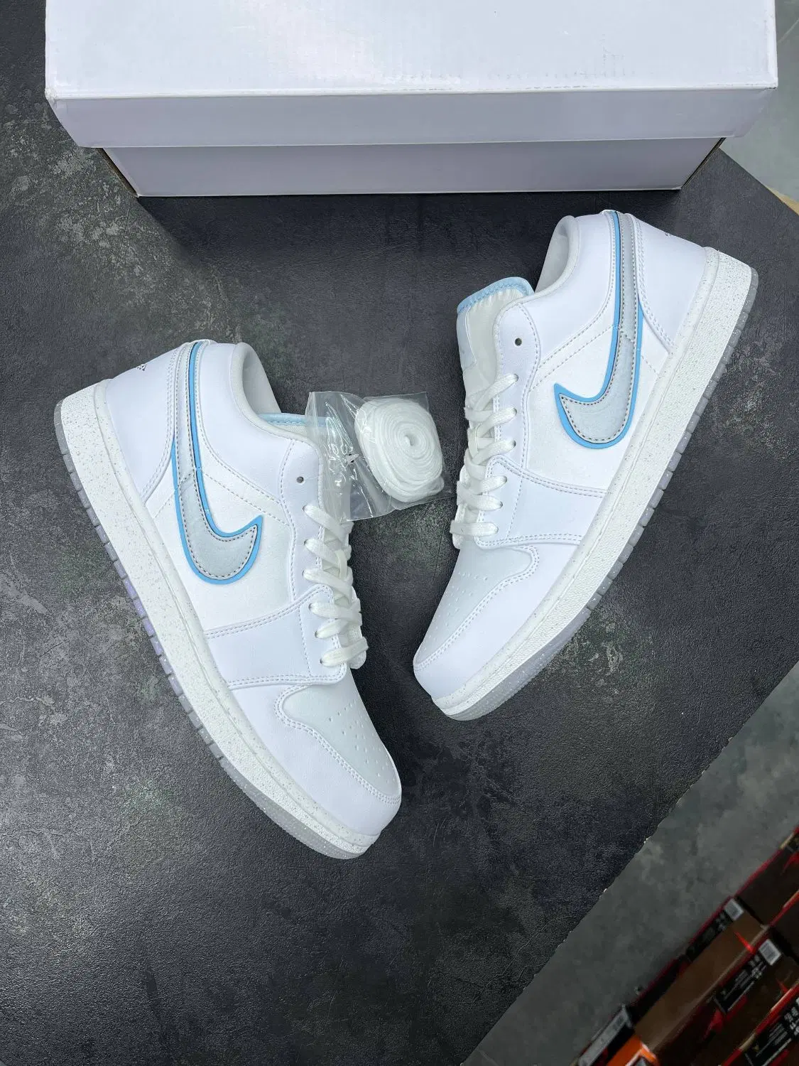 NIKE AIR JORDAN 1 LOW 'DARE TO FLY'|کیف، کفش، کمربند|تهران, جیحون|دیوار