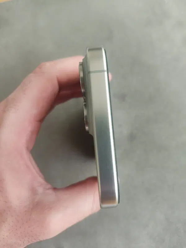 iPhone 15 Pro Max|موبایل|مشهد, عامل|دیوار
