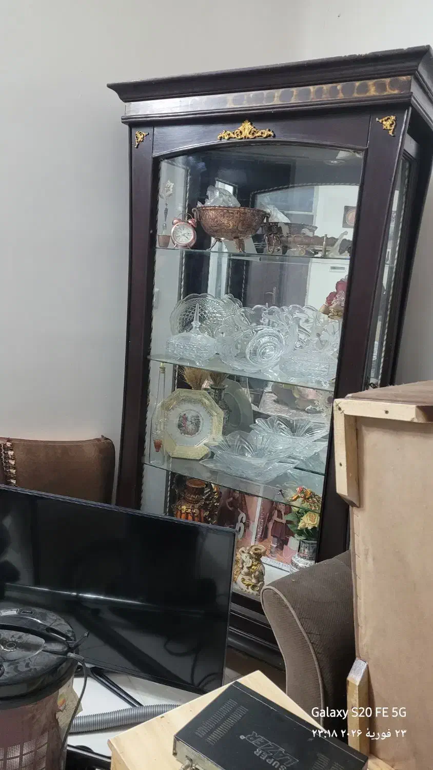 ‌تعویض|بوفه، ویترین، کنسول|یزد, |دیوار