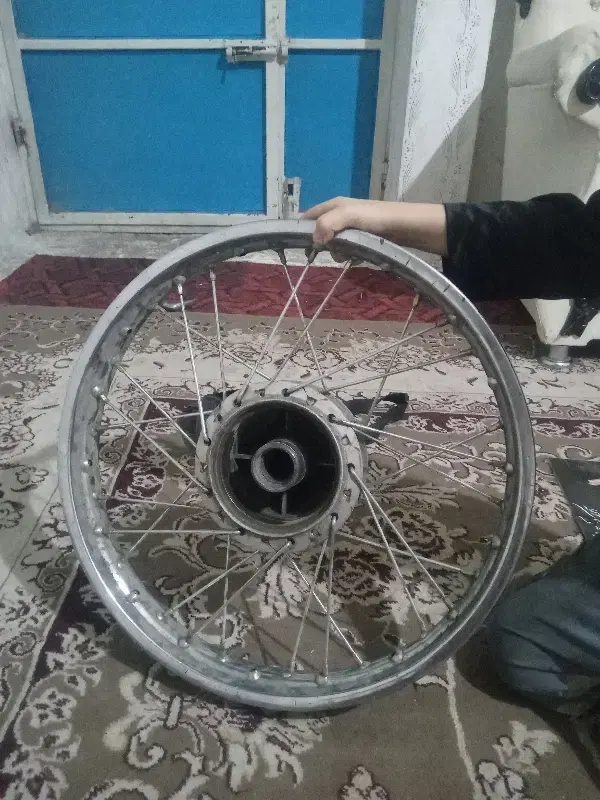 تبلت|تبلت|مشهد, پورسینا|دیوار