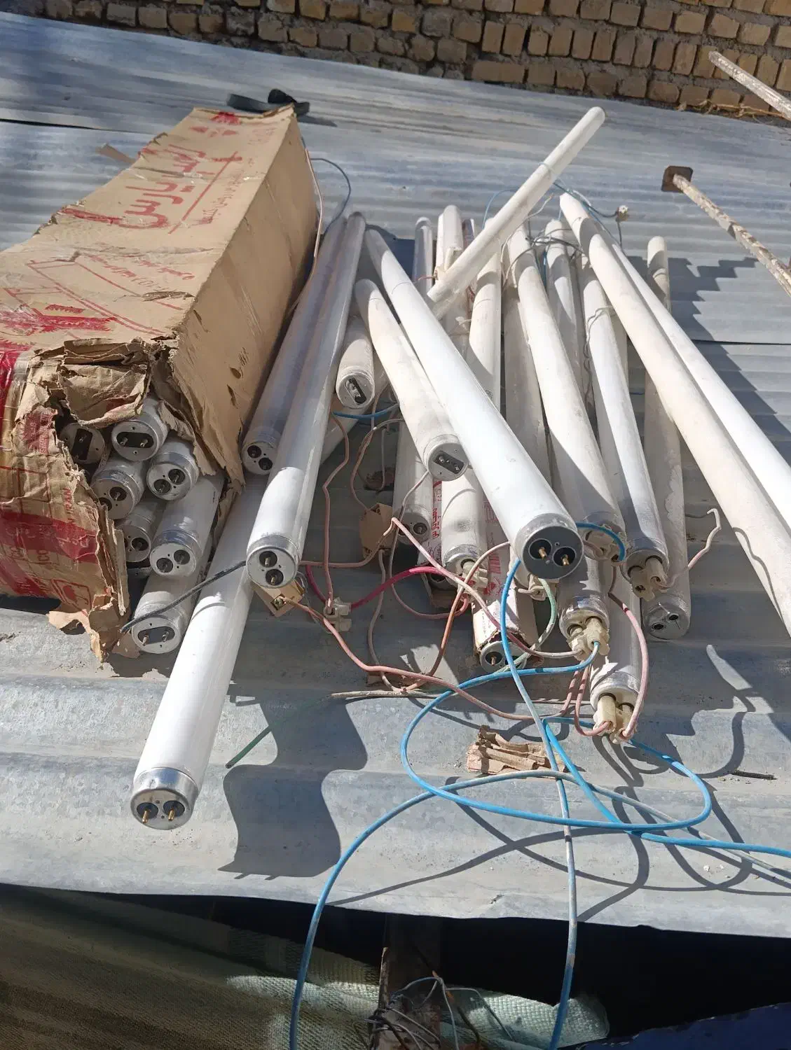 مهتابی|لامپ و چراغ|مشهد, شهید قربانی|دیوار