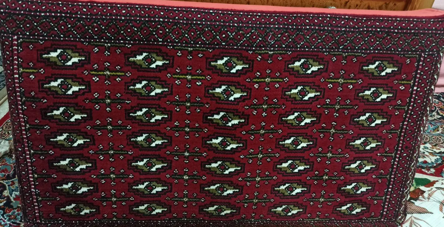 مخطع|فرش|اصفهان, ارداجی|دیوار