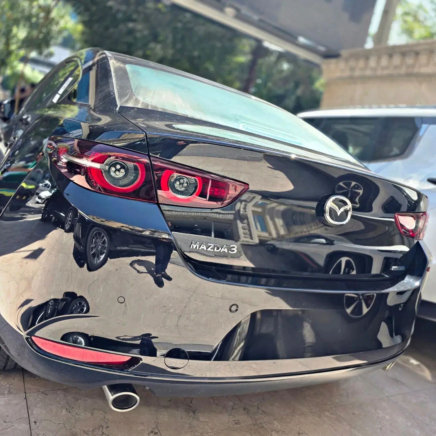 مزدا 3 پرمیوم MAZDA مشکی داخل مارون/مدل 2025 صفر|خودرو سواری و وانت|تهران, درختی|دیوار