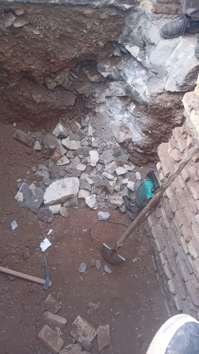 چاه کندن تخریب ساختوسازحفاری‌ درخت کاری محلات|خدمات پیشه و مهارت|محلات, |دیوار