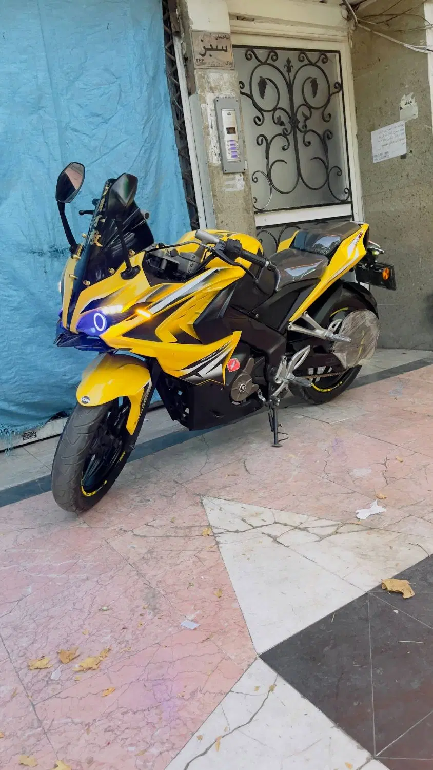rs200|موتورسیکلت|کرج, اخگرآباد|دیوار