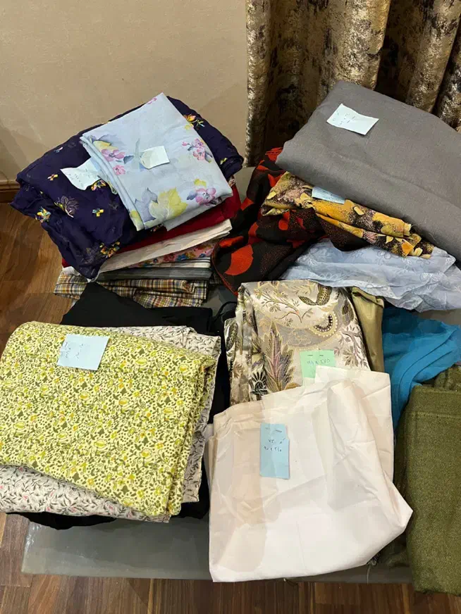 پارچه|لوازم خیاطی و بافتنی|رشت, بلوار گیلان|دیوار