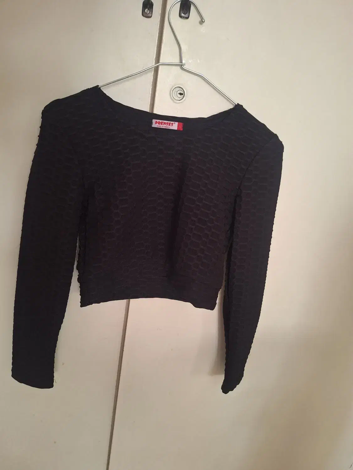 ست ورزشی|لباس|کرج, ساماندهی|دیوار