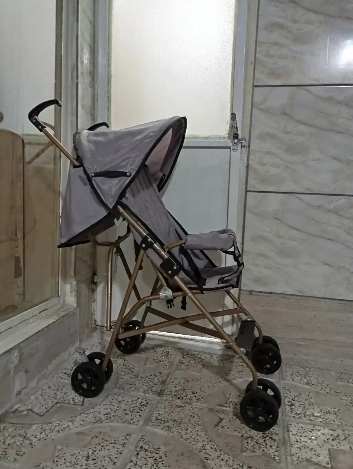 کالسکه عصایی مسافرتی دو حالته مارک ارابه نونو|کالسکه و لوازم جانبی|مشهد, تلگرد|دیوار