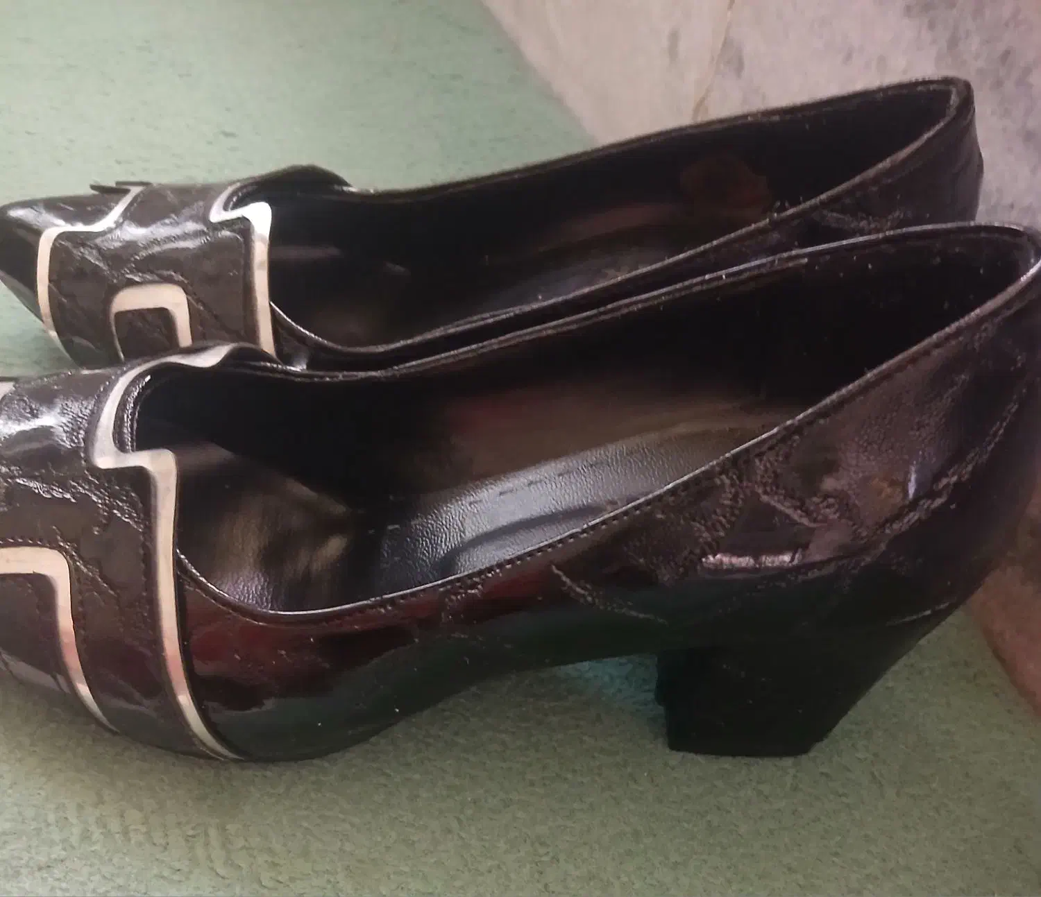 کفش مجلسی|کیف، کفش، کمربند|بروجرد, |دیوار