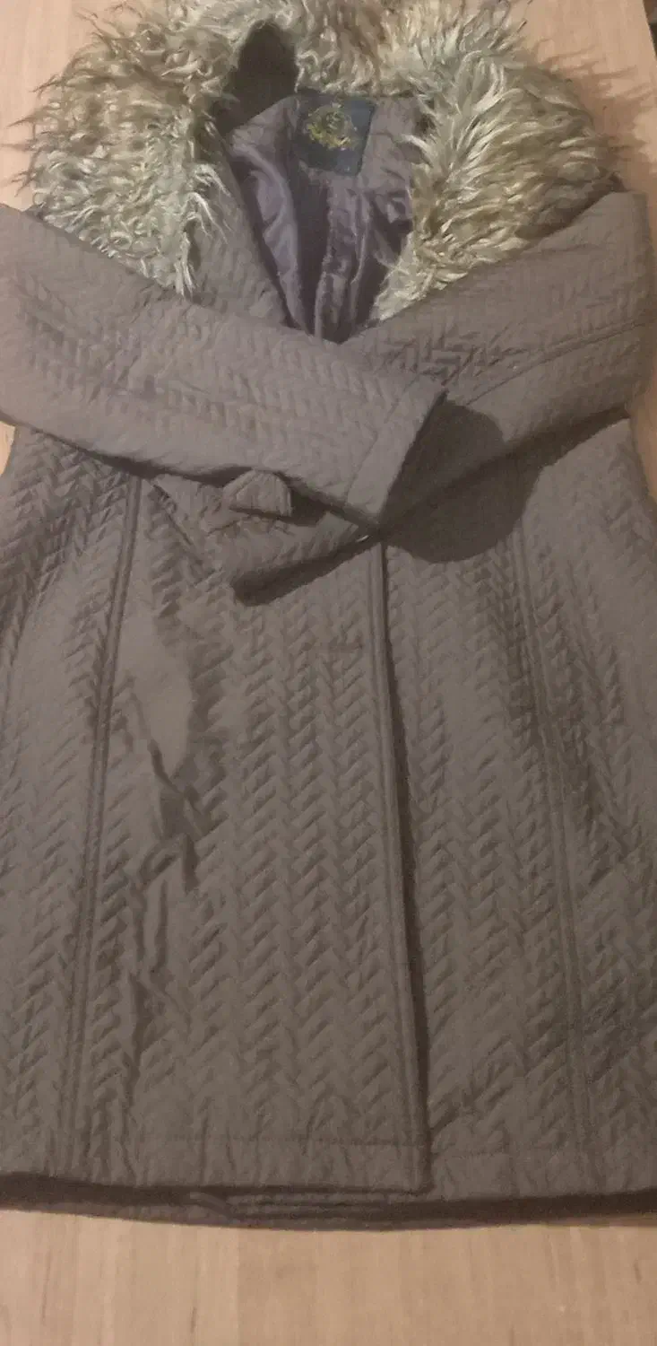 پالتو|لباس|مشهد, نوده|دیوار