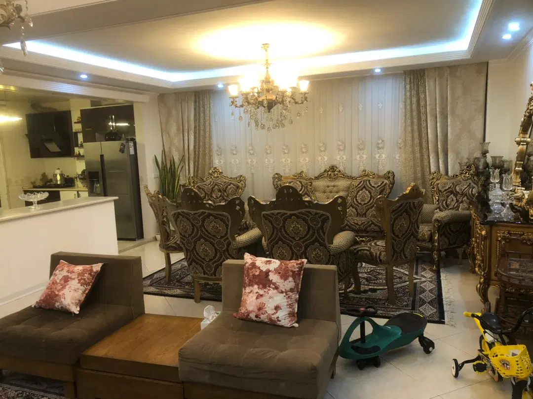 چهارباغ شرقی 95 متر فول امکانات سالن پرده خور|فروش آپارتمان|تهران, جنت‌آباد جنوبی|دیوار
