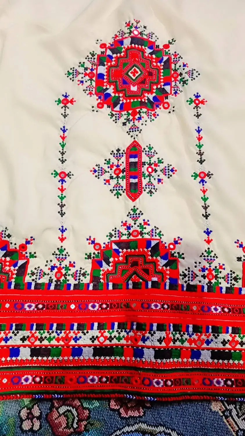 لباس|لباس|سراوان, |دیوار