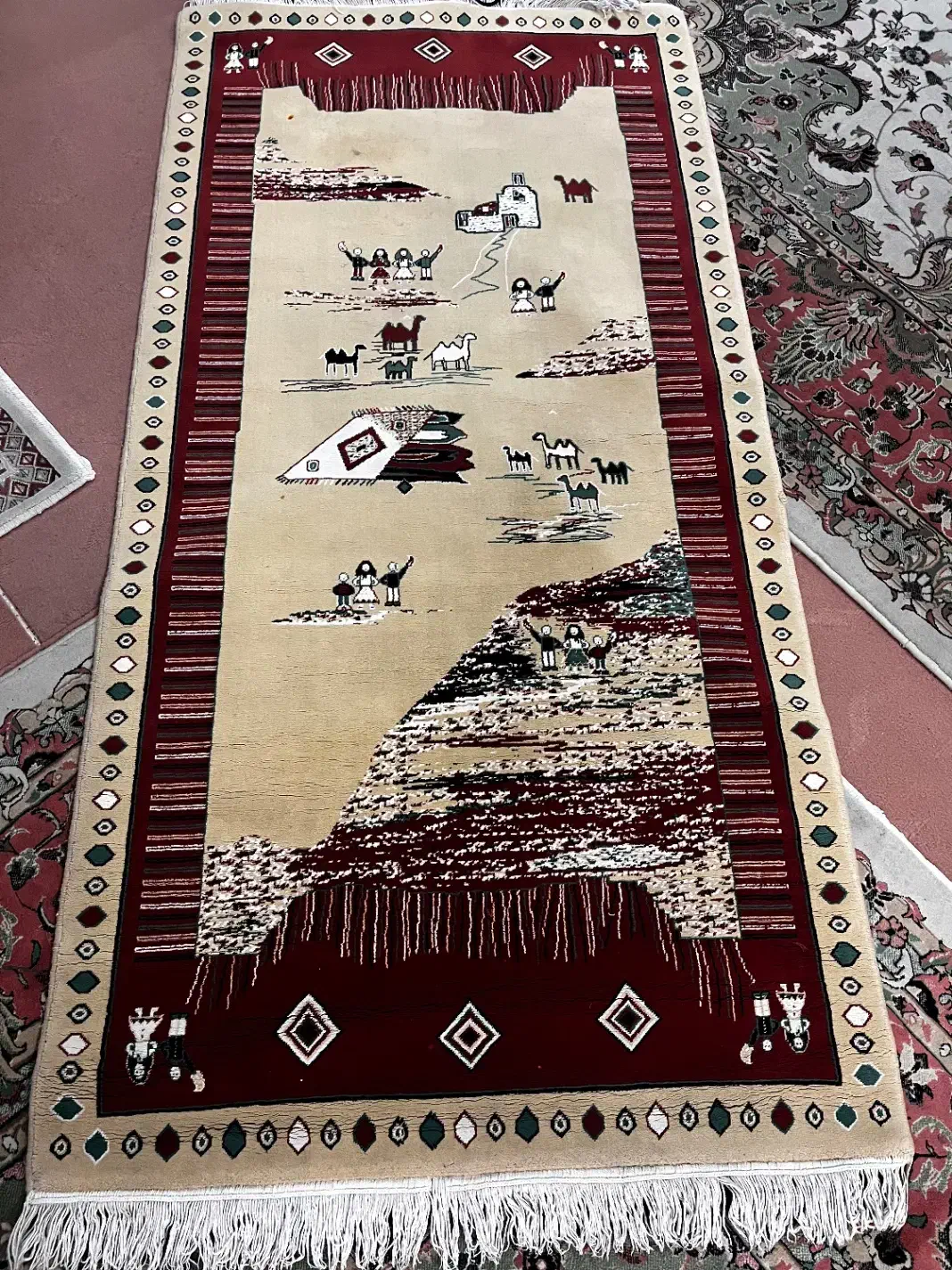 فرش ۱ در ۲|فرش|کرج, ساسانی (قلمستان)|دیوار